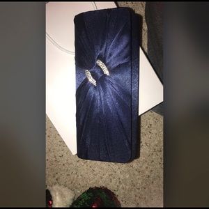 Navy Clutch